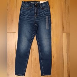 🦅 NWT American Eagle High Rise Jegging